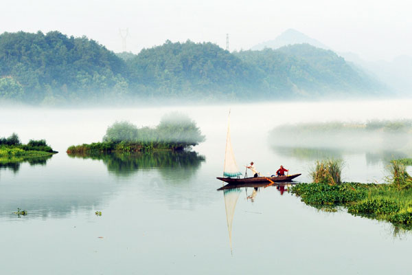 《漁民開(kāi)工》+浙江杭州+張義.jpg