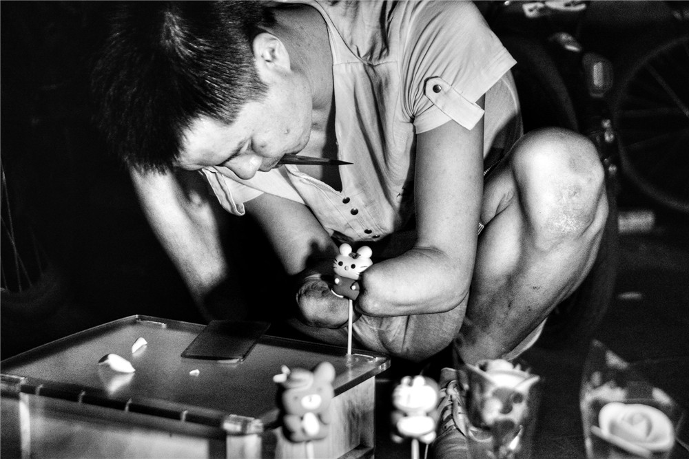 聾人相機類《能手》 閆淼